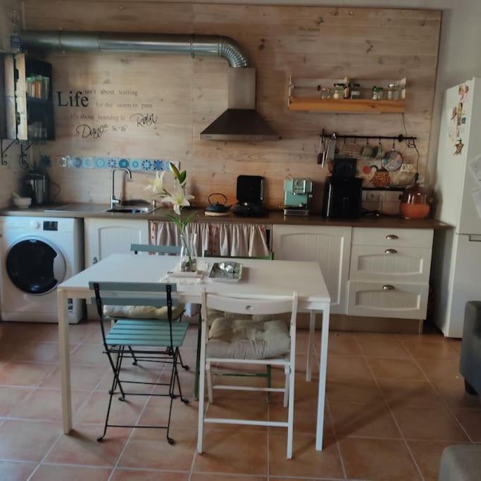 Casita Mona Y Acogedora Lejlighed Alaquas Eksteriør billede